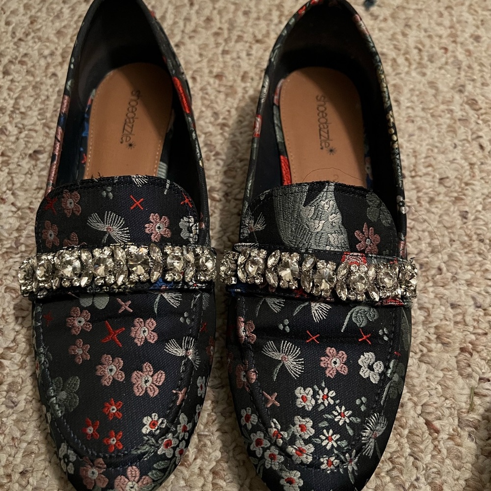 Shoedazzle loafers size 11